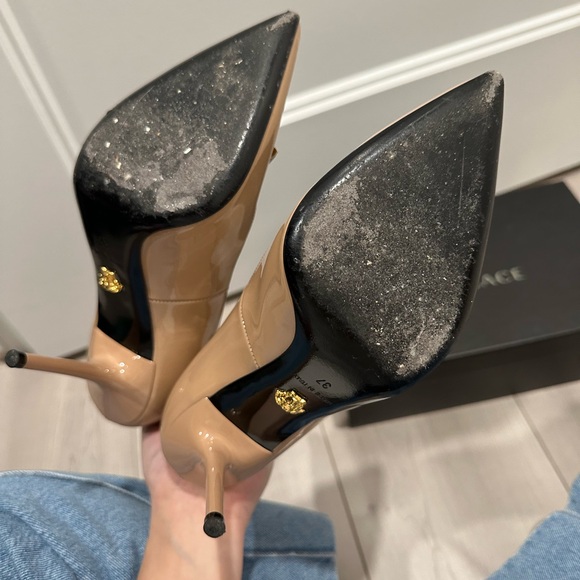 Authentic Versace Medusa heels - Picture 6 of 9